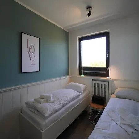 Penthouse Direkt Am Nodseestrand Apartment